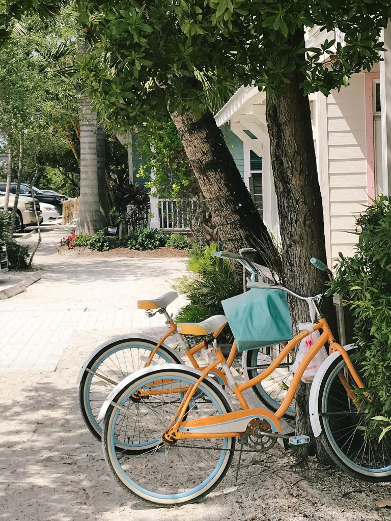 Bike rentals on Pine Avenue on Anna Maria Island. Renting bikes is a great way to explore!