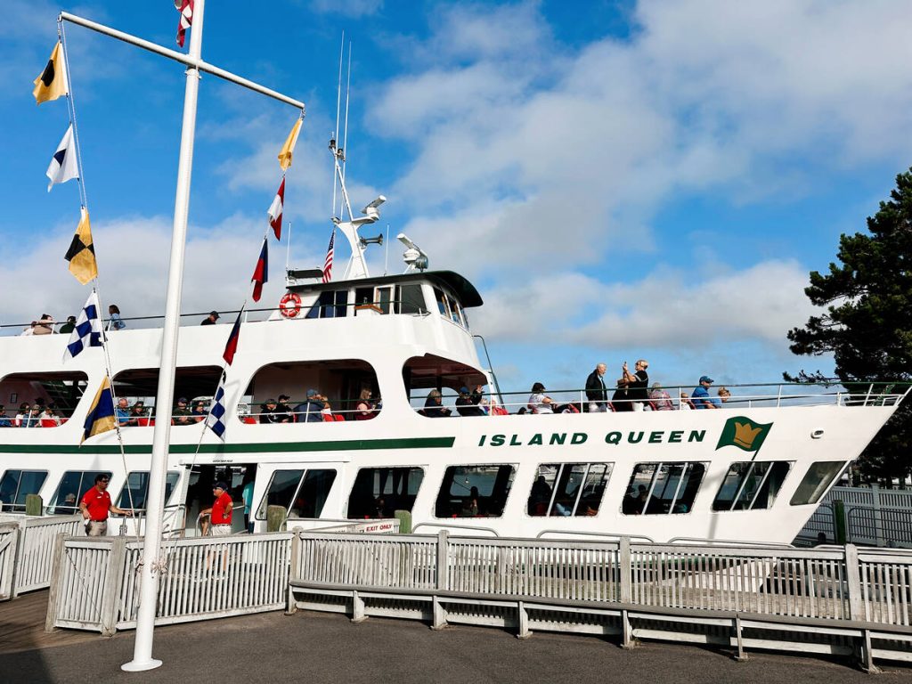 The Island Queen ferry boat that travels to Martha's Vineyard.